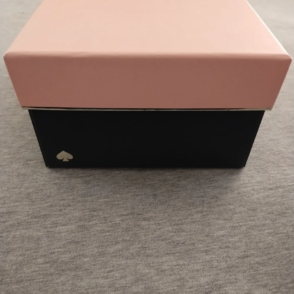 Kate Spade Shoe Box with Kate Spade Tissue Paper